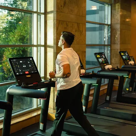 Hotel Grand Hyatt And Residences