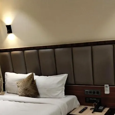 Shine Hospitality Residency Hotel Mumbai