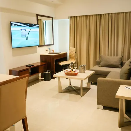 Aparthotel Ramee Techome 4*