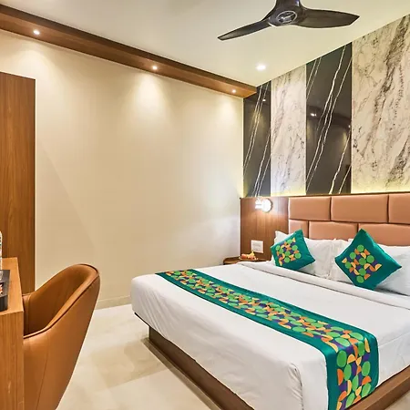 Treebo Amber International Airport T2 Hotel