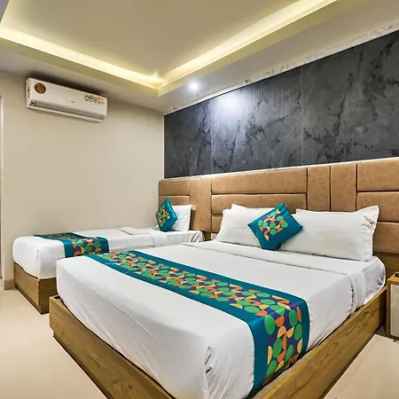 Treebo Amber International Airport T2 Hotel Mumbai