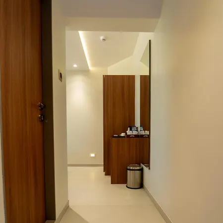 Kalpana Palace, Hotel 2*
