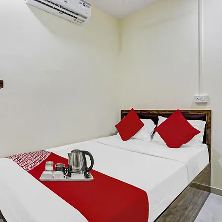 Hotel O S K Palace