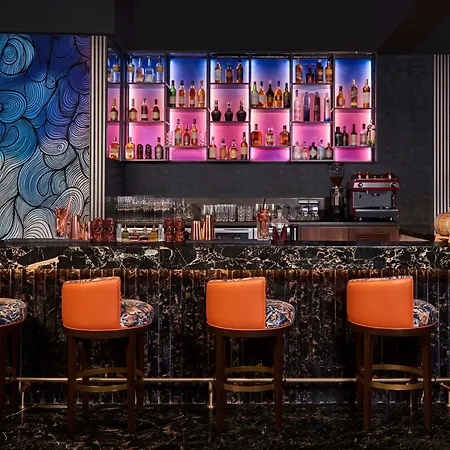 Novotel International Airport 5*