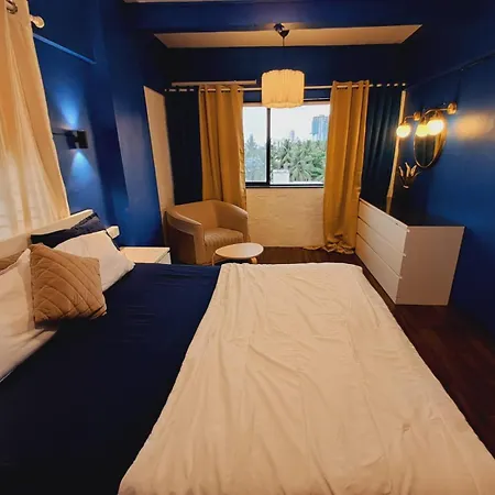 Elite 1 - 65'tv, Netflix&chill, Luxury 2bhk Apartment
