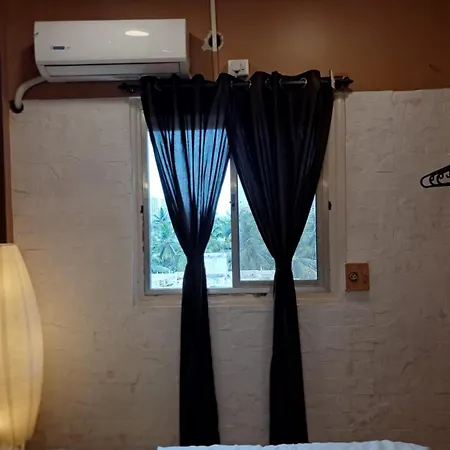 Elite 1 - 65'tv, Netflix&chill, Luxury 2bhk Apartment