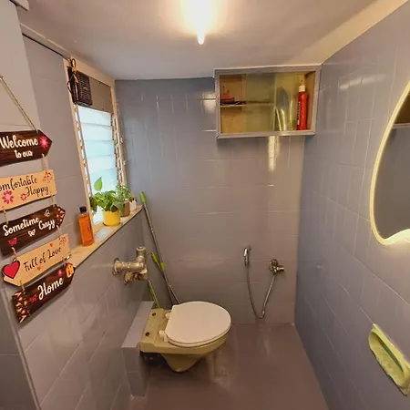 Elite 1 - 65'tv, Netflix&chill, Luxury 2bhk