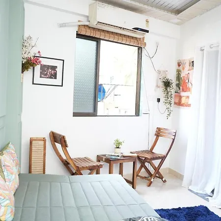 Bonjour Bandra Cozy And Chic Retreat Off Carter Rd Apartment Mumbai