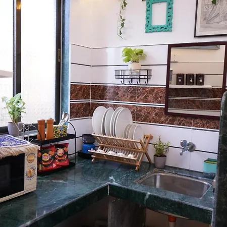 Apartment Bonjour Bandra Cozy And Chic Retreat Off Carter Rd Mumbai