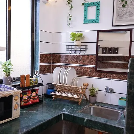 Bonjour Bandra Cozy And Chic Retreat Off Carter Rd