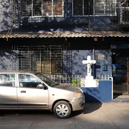 Apartment Bonjour Bandra Cozy And Chic Retreat Off Carter Rd