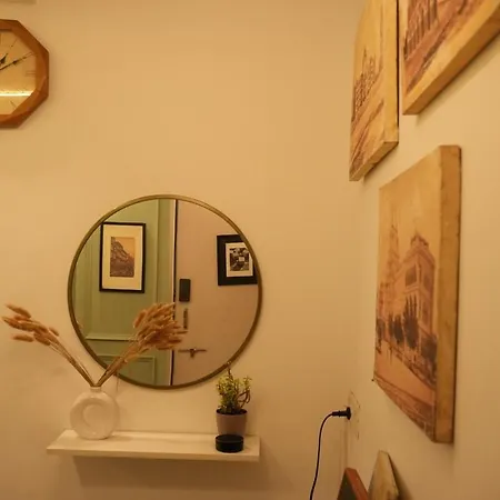 Bonjour Bandra Cozy And Chic Retreat Off Carter Rd