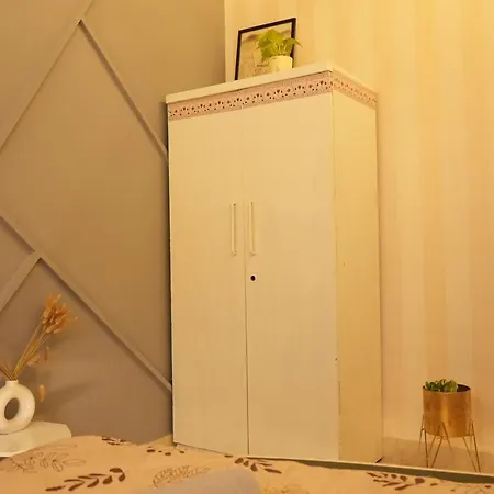 Bonjour Bandra Cozy And Chic Retreat Off Carter Rd Apartment Mumbai