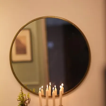 Bonjour Bandra Cozy And Chic Retreat Off Carter Rd Apartment *