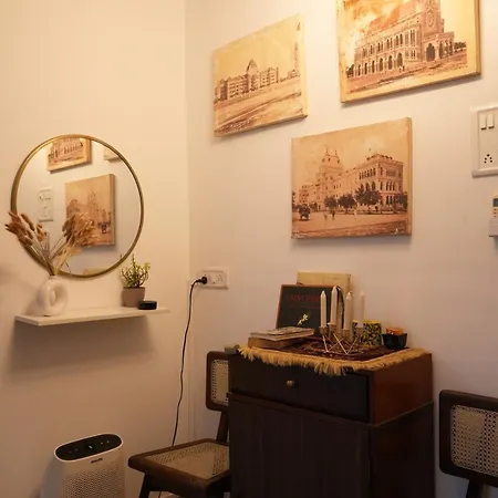 Bonjour Bandra Cozy And Chic Retreat Off Carter Rd Apartment *