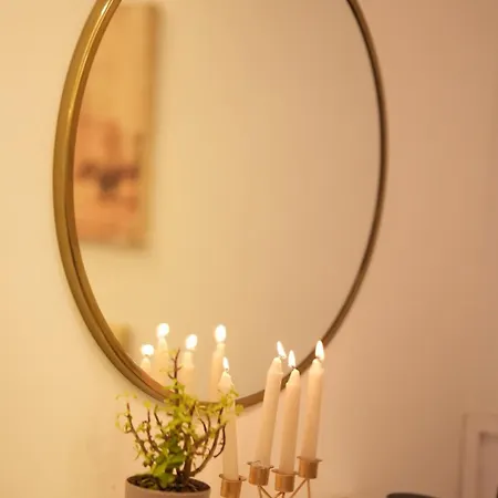 Bonjour Bandra Cozy And Chic Retreat Off Carter Rd Mumbai