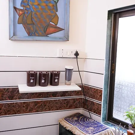 Bonjour Bandra Cozy And Chic Retreat Off Carter Rd Apartment Mumbai