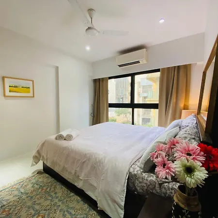Connekthomes -modern 3bed3bath In Prime Bandra Neighborhood * Mumbai