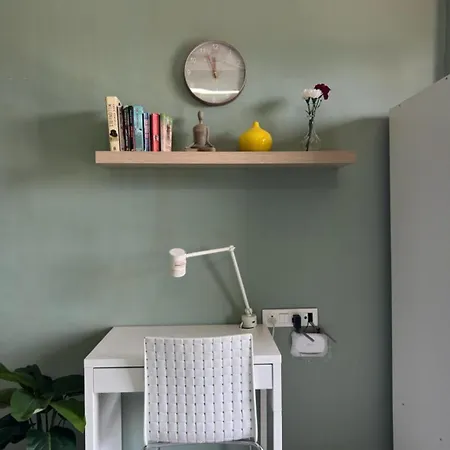 Connekthomes - Angel Views, Chapel Road, Bandra West Apartment *