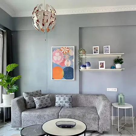 Connekthomes - Angel Views, Chapel Road, Bandra West Apartment *