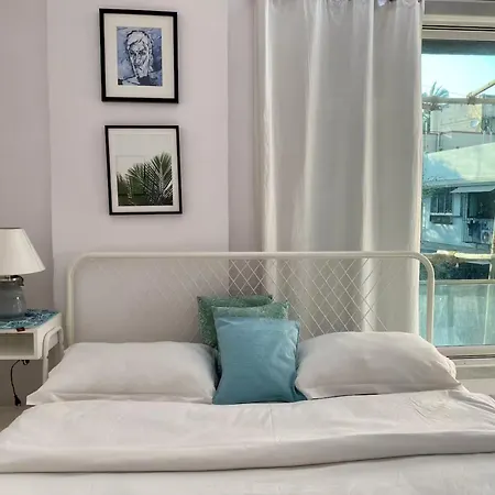 Apartment Connekthomes - Angel Views, Chapel Road, Bandra West *