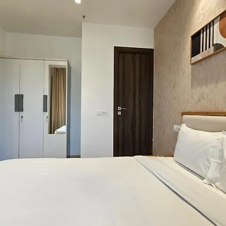 Apartment Lite - Powai *