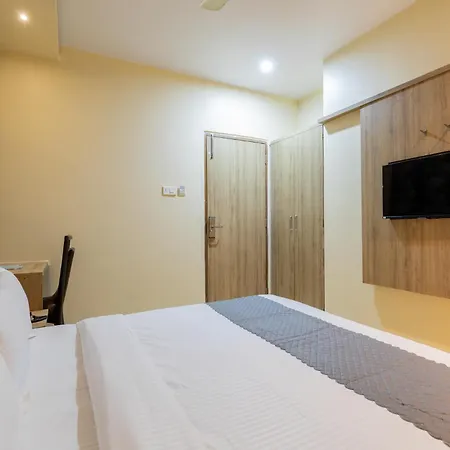 Lotus Grand Near International Airport 3* Mumbai