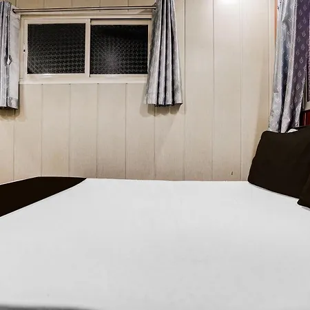 Hotel O Ulhasnagar Railway Junction Formerly Garden 4*