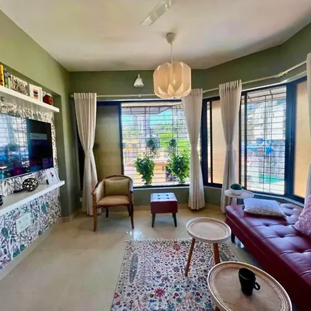 Connekthomes - Simon Lydia A Sunlit Charm In Bandra, Pali Village Apartment *