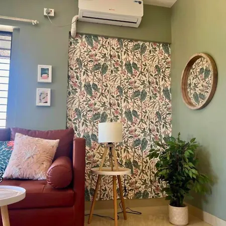 Connekthomes - Simon Lydia A Sunlit Charm In Bandra, Pali Village Apartment *