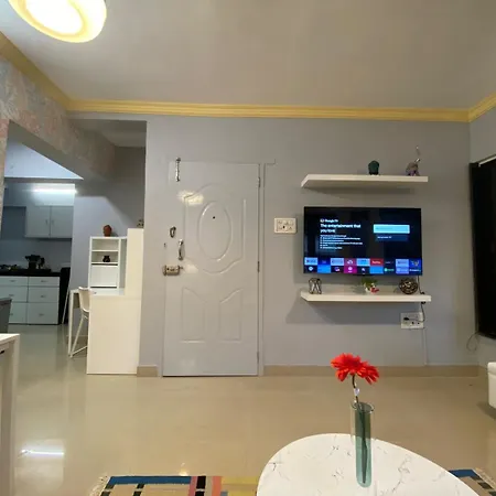Apartment Simon Lydia 3 - A Bliss Nest In Bandra, Pali Village By Connekt Homes Mumbai