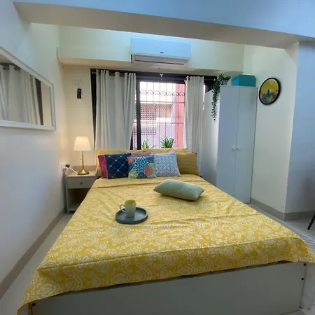 Dawn - A Spacious Modern In Bandra At Almeida Park By Connekt Homes