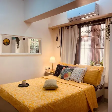 Dawn - A Spacious Modern In Bandra At Almeida Park By Connekt Homes Apartment