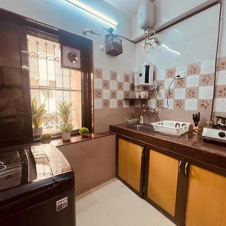 Dawn - A Spacious Modern In Bandra At Almeida Park By Connekt Homes * Mumbai