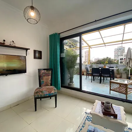 Apartment Connekthomes - Saba Heritage Charming In Bandra West Mumbai