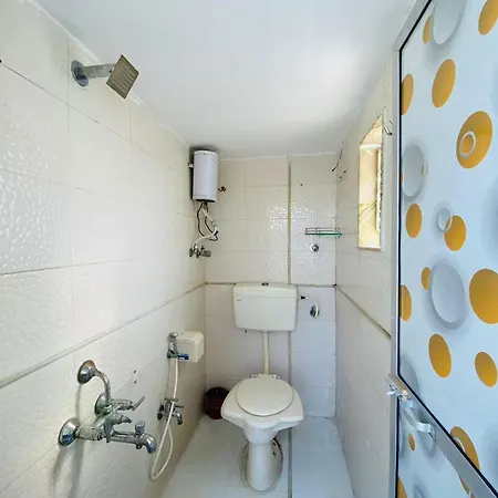 Apartment Connekthomes - Saba Heritage Charming In Bandra West Mumbai