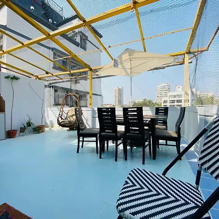 Connekthomes - Saba Heritage Charming In Bandra West Apartment