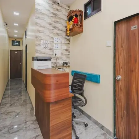 Fabhotel Aai Om Residency