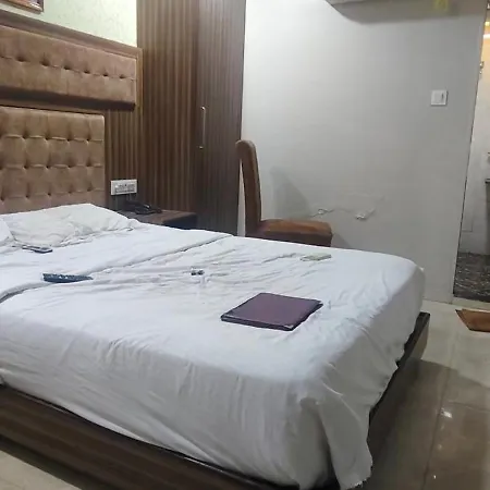 New Blue Sapphire Residency Hotel
