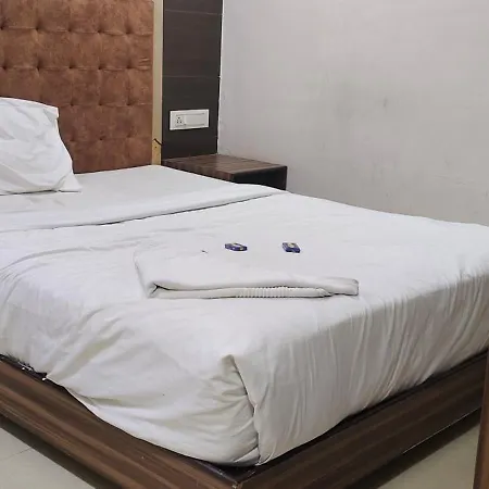 Hotel New Blue Sapphire Residency