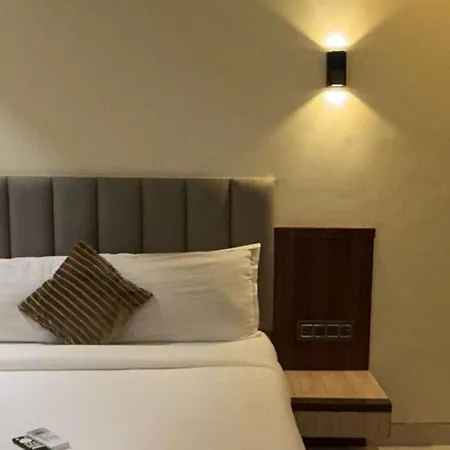 Shine Hospitality Residency Hotel Mumbai
