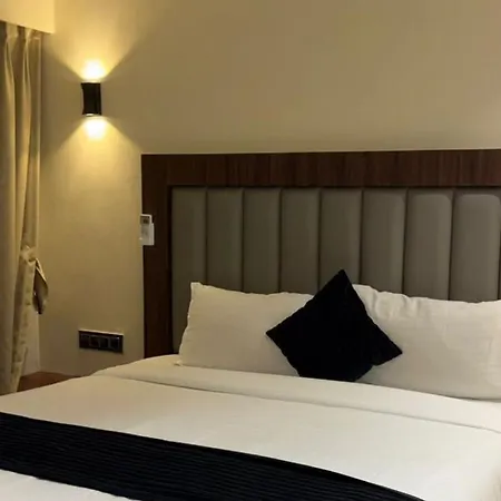 Shine Hospitality Residency Hotel *