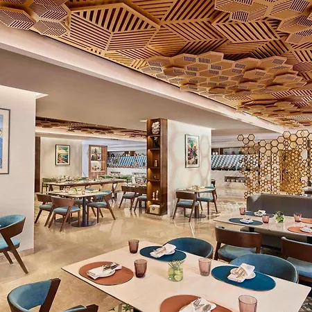Novotel International Airport 5* Mumbai