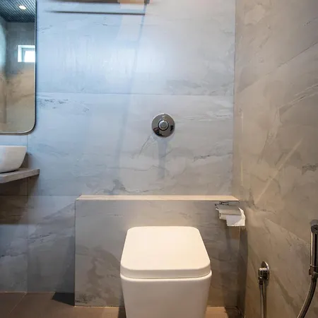 Aura - Near Malad Link Road Hotel Mumbai