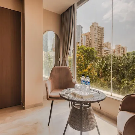 Aura - Near Malad Link Road 3* Mumbai