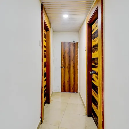 Oyo Flagship Satyam Palace Hotel 3*