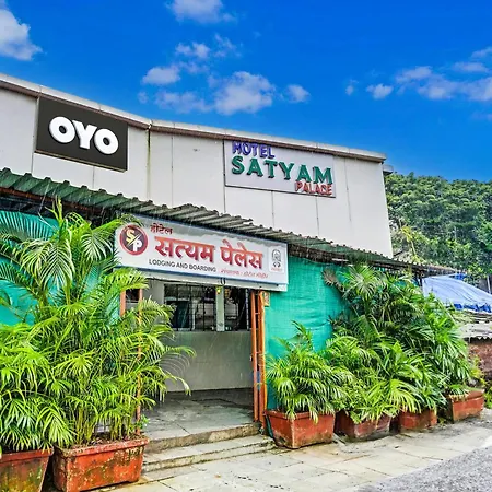 Hotel Oyo Flagship Satyam Palace Mumbai