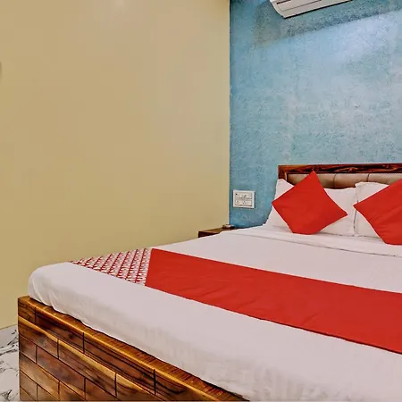 Oyo Flagship Nine Hills 3* Mumbai
