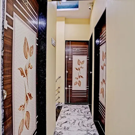 Hotel Oyo Flagship Nine Hills Mumbai