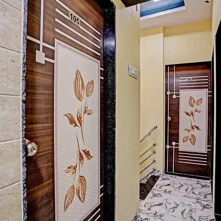 Oyo Flagship Nine Hills Hotel 3*